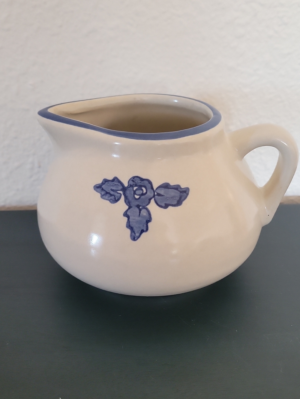 Vintage Pfaltzgraff Yorktowne Gravy Boat Stoneware Blue Floral Accent